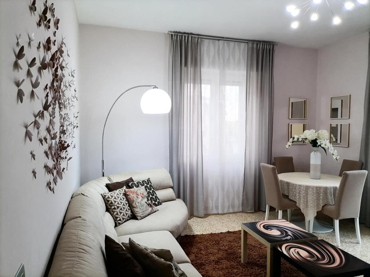 La Casa Di Giulia Lejlighed Caserta Eksteriør billede