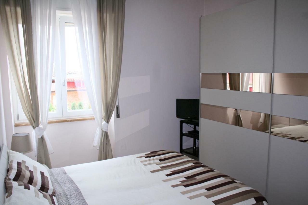 La Casa Di Giulia Lejlighed Caserta Eksteriør billede
